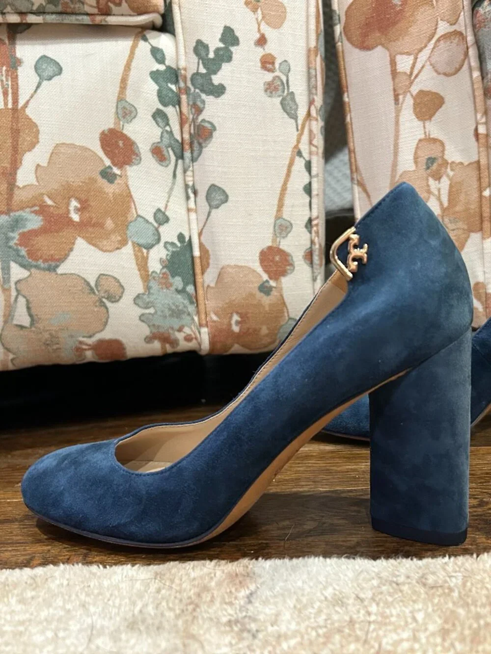 Tory Burch dust slight